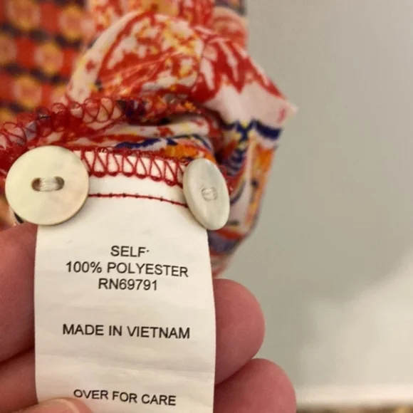 Fig and Flower Anthropologie Blouse Top Size Small Geometric Button V Neck - Picture 3 of 12